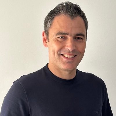 Hélder Dores